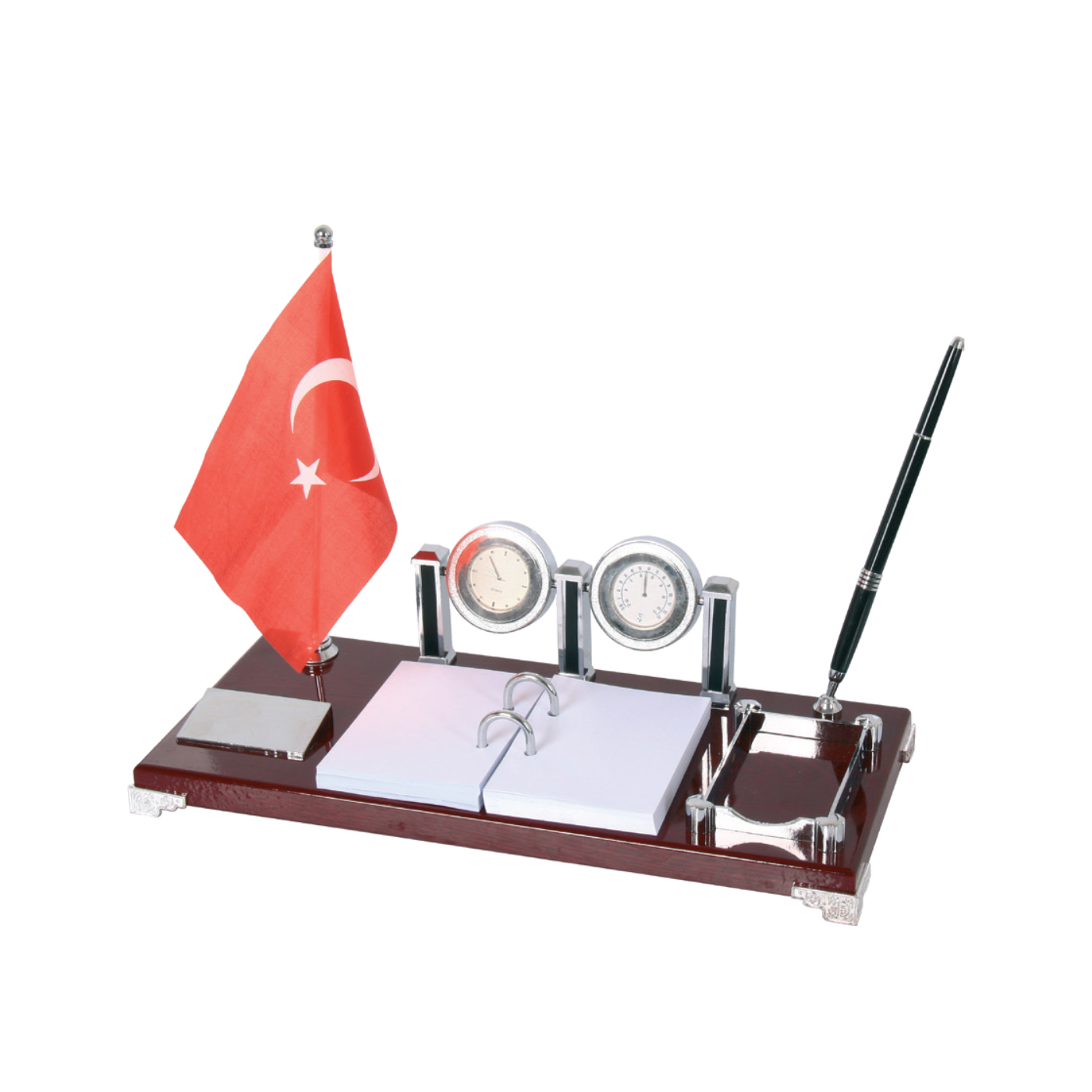 Lüks Masa Seti VIP Şıklığı Sunar