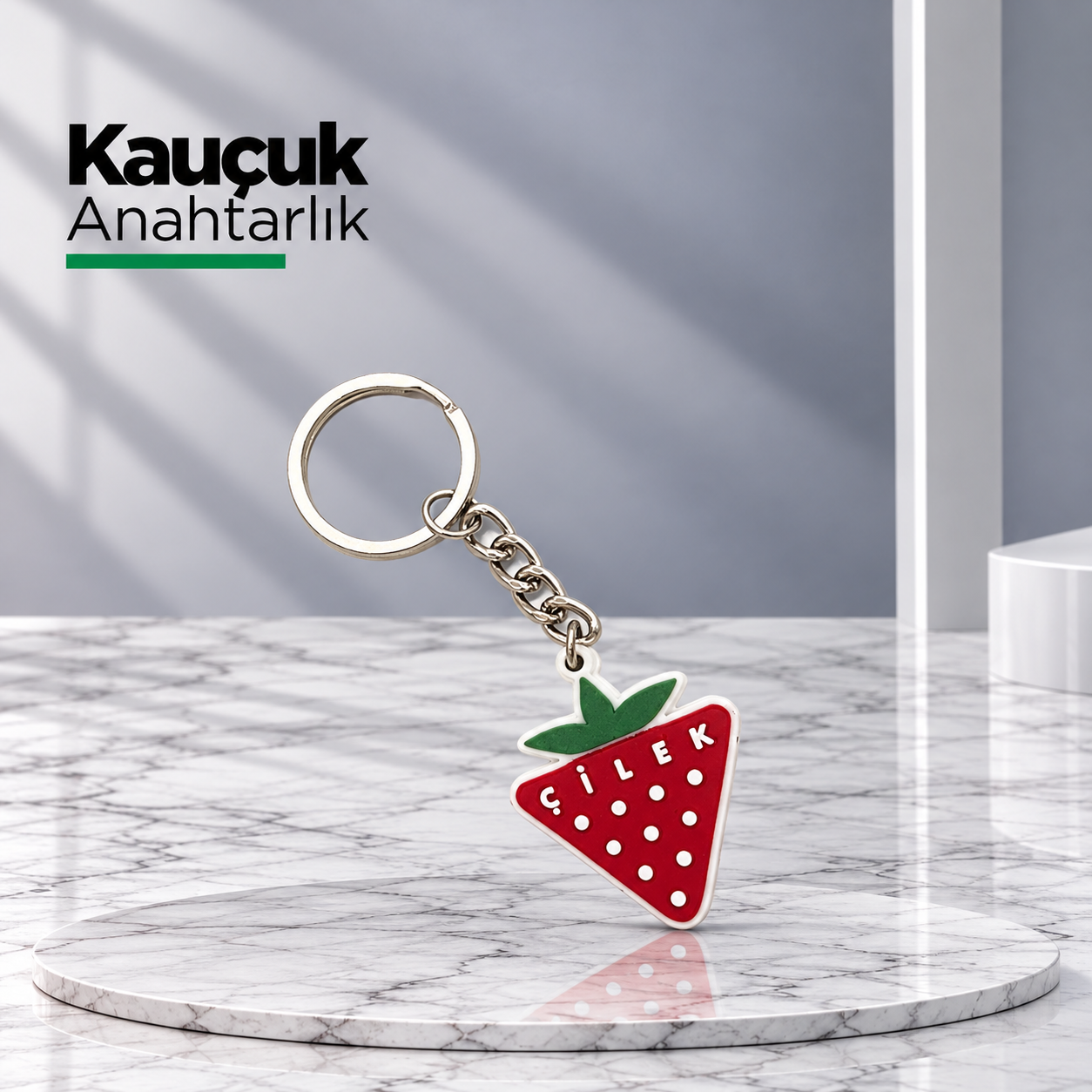 Çilek Mobilya Promosyon Kauçuk Anahtarlık
